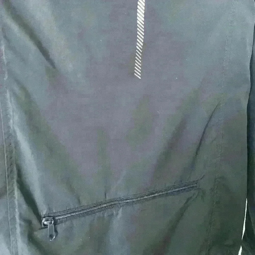 ASICS - Hooded Running Jacket - Picture 3 of 5